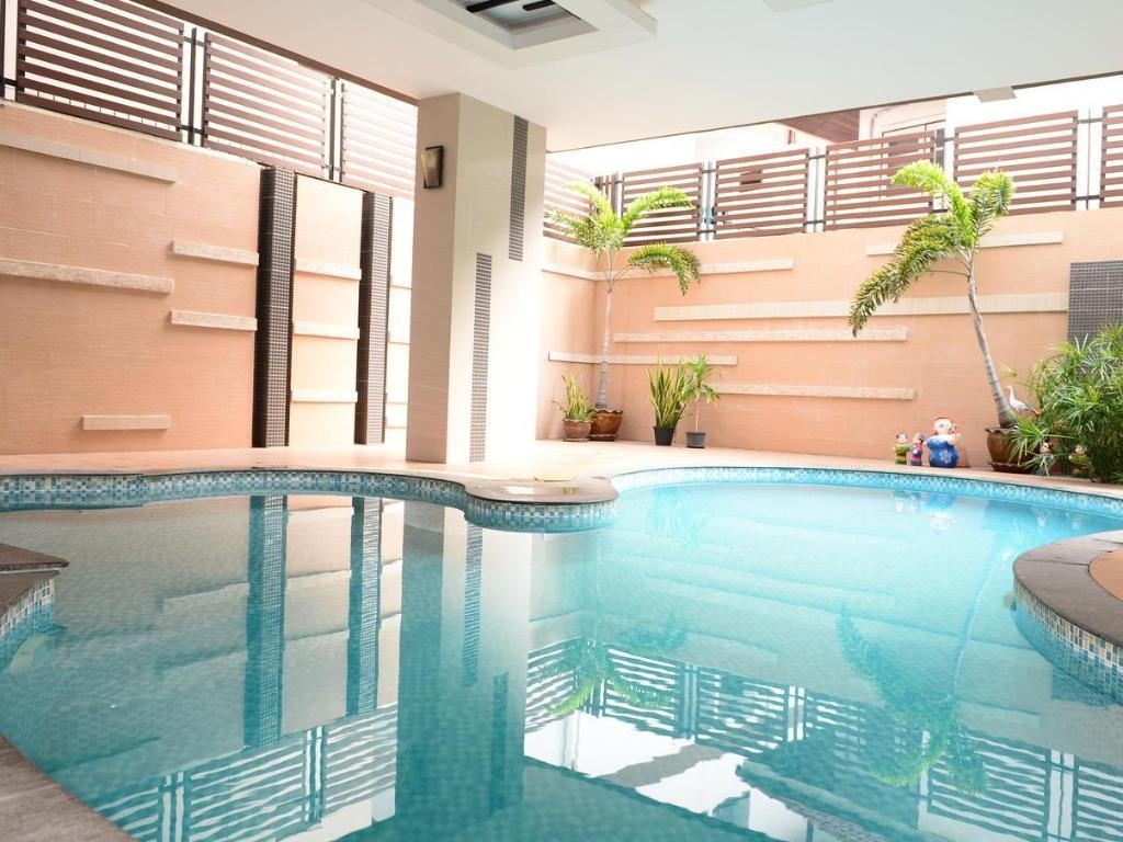 Tycoon SuitefacilitiesSwimming Pool3