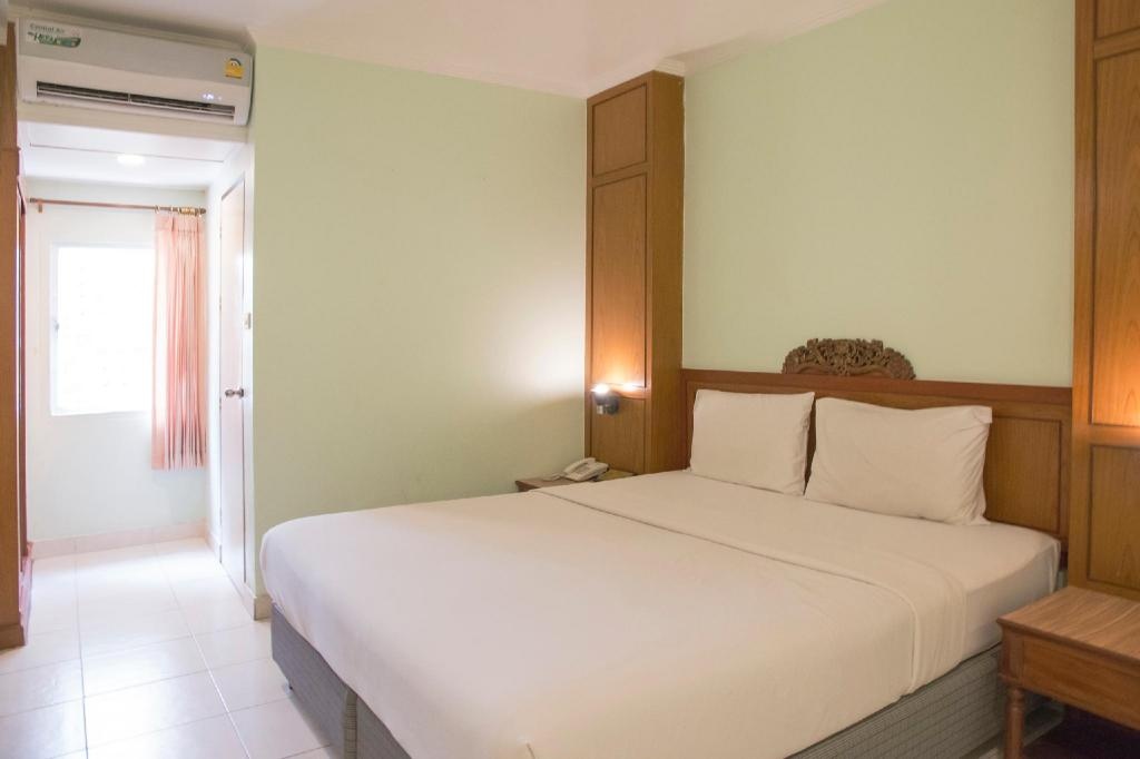 S Lodge PattayaroomsStandard Double Room Plan30