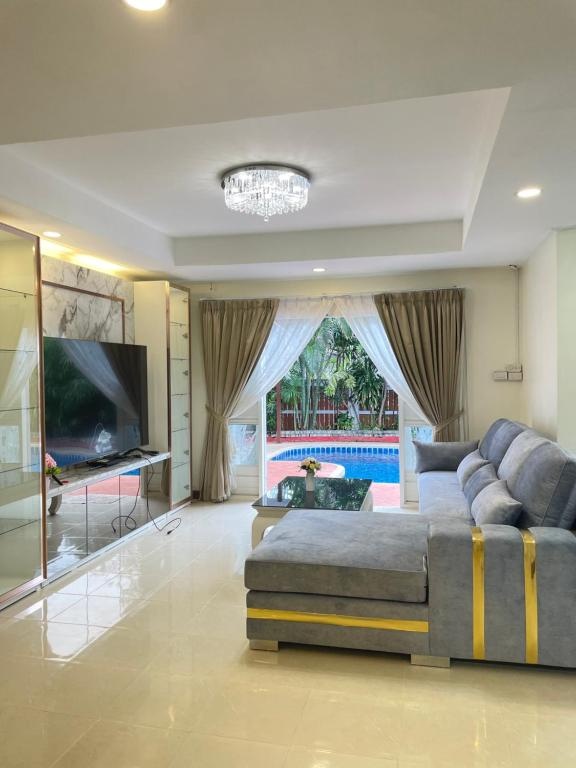 Grand Condo Orchid Pool Villa 350meter From BeachfacilitiesShared LoungeTV Area29