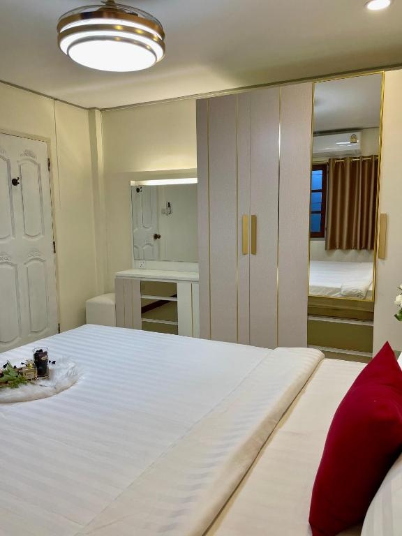 Grand Condo Orchid Pool Villa 350meter From Beachroomsrooms Image 1111