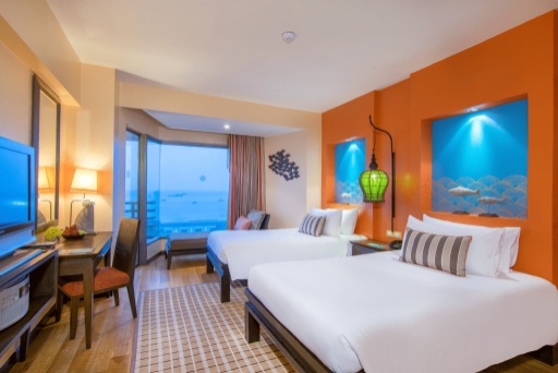 The Bayview Hotel PattayaroomsDeluxe Sea View Twin Bed Room Plan9