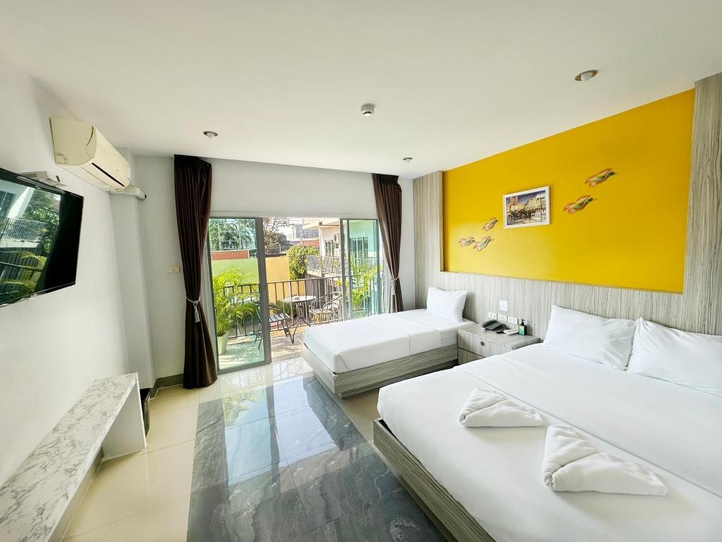 Anantra Pattaya Resort By CPGroomsDeluxe Pool View Double Bed Guestroom5