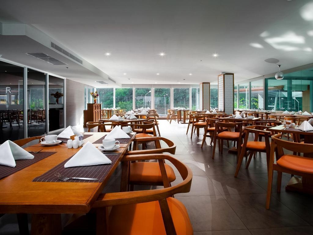 Balihai Bay ResidencediningRestaurant6