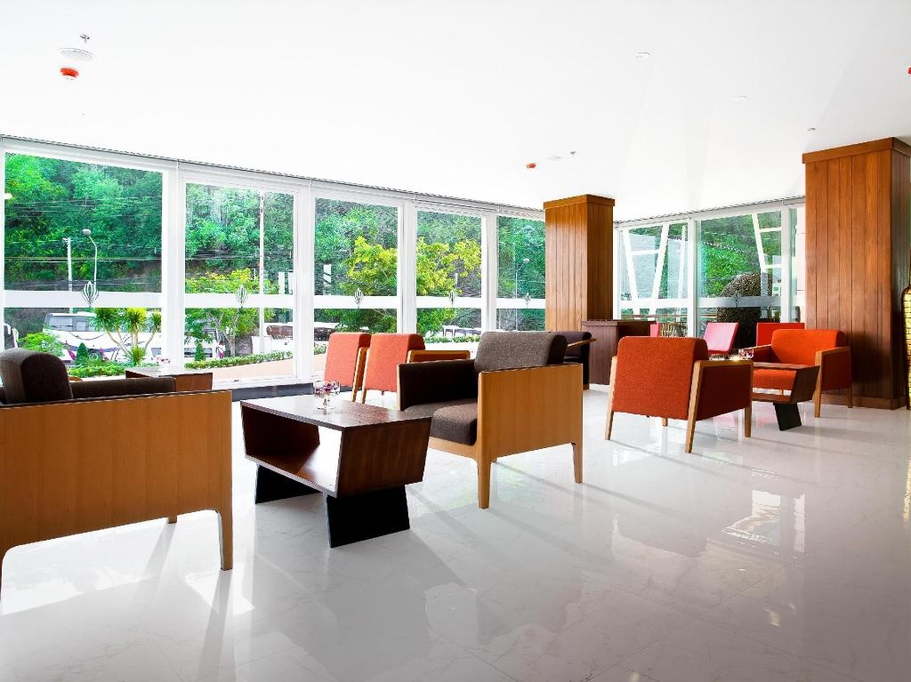 Balihai Bay ResidencepropertyviewsLobby11