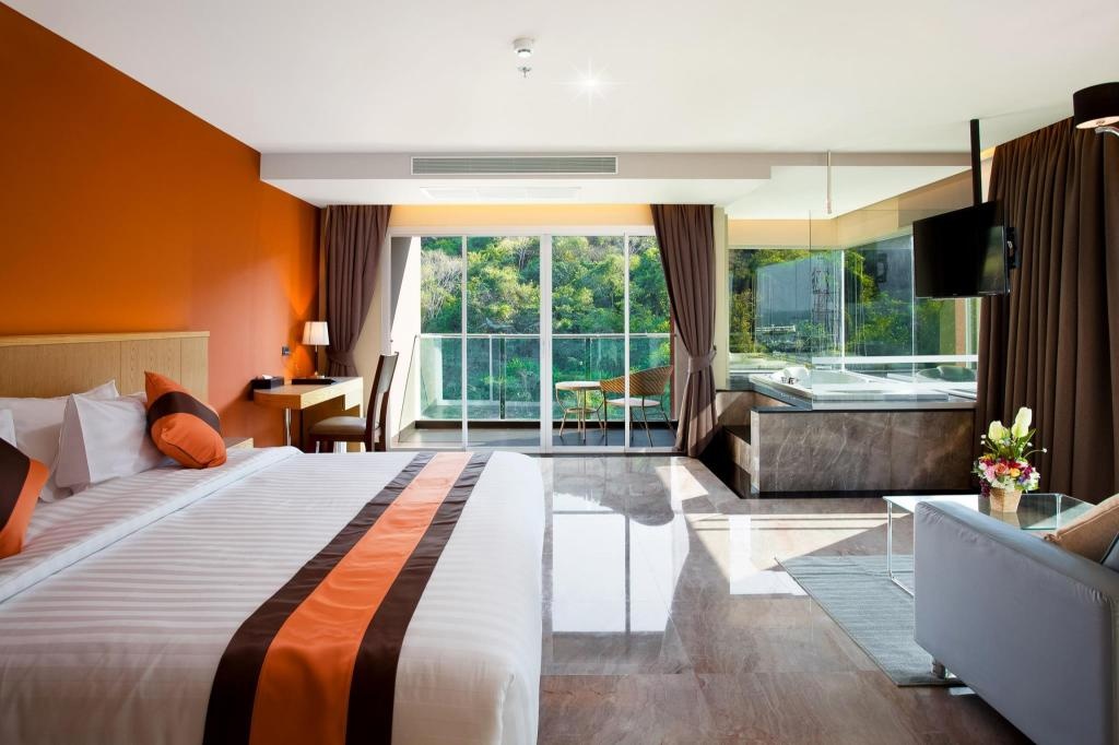 Balihai Bay ResidenceroomsPremium Mountain View Room 1 King Bed2