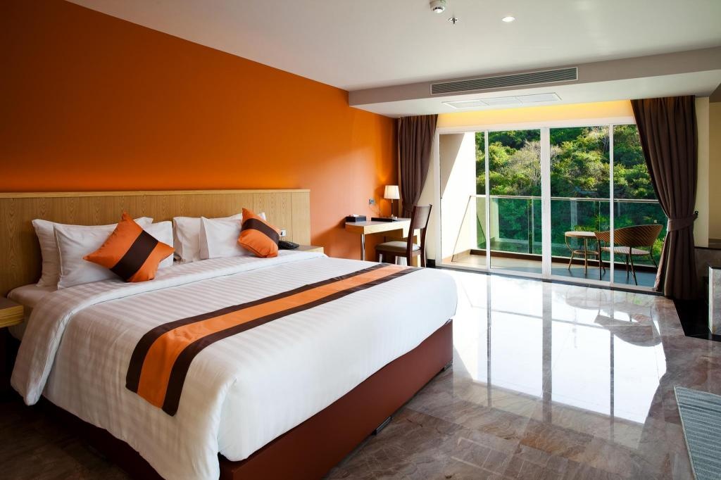 Balihai Bay ResidenceroomsPremium Mountain View Room 1 King Bed6