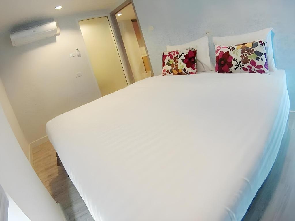 Nantra Pattaya Baan Ampoe Beachrooms1 Bedroom Suite Ocean View3