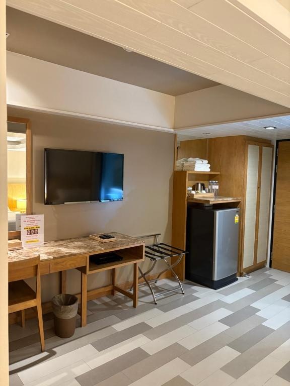 W 14 Hotelroomsrooms Image 33