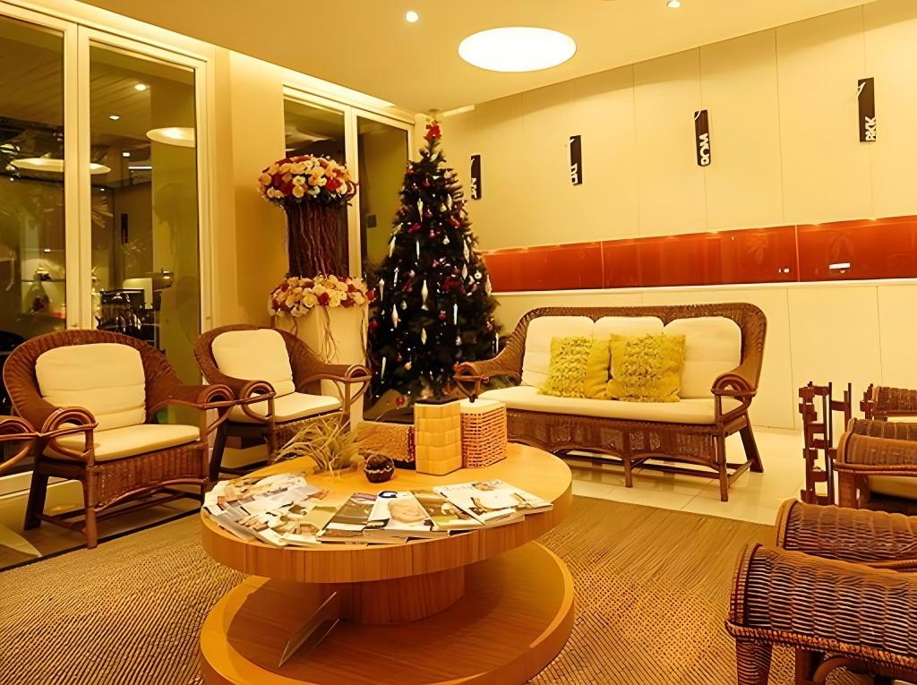 Baboona Beachfront Living HotelpropertyviewsLobby8