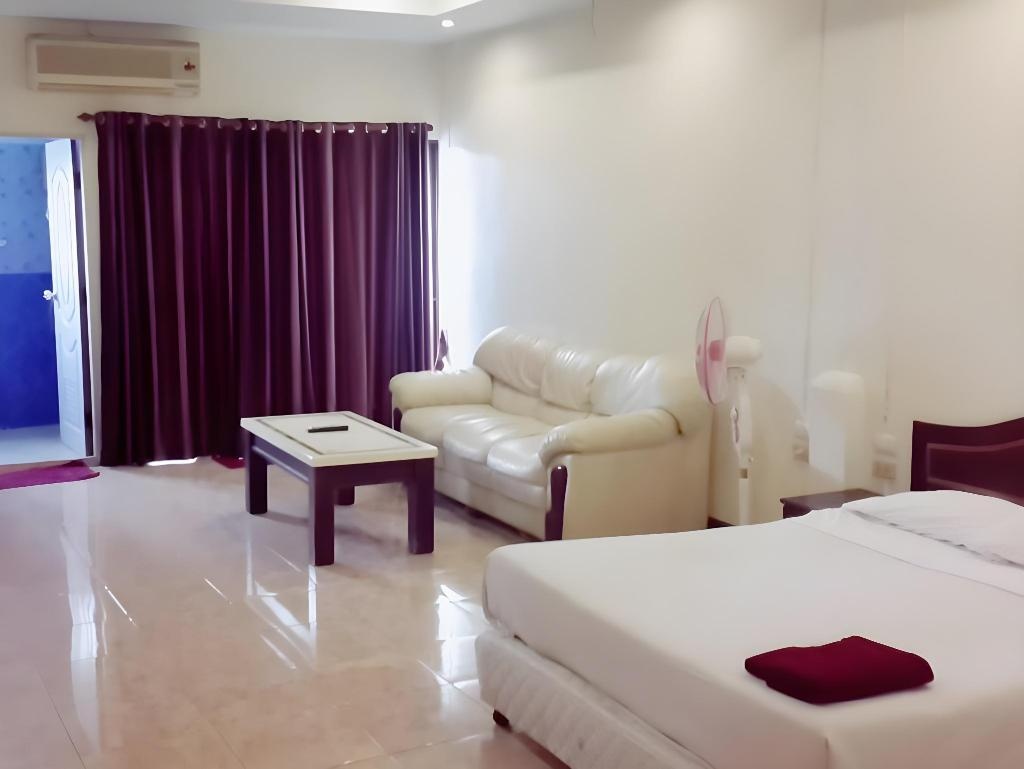 Parinyas ApartmentroomsDeluxe 4 Persons1