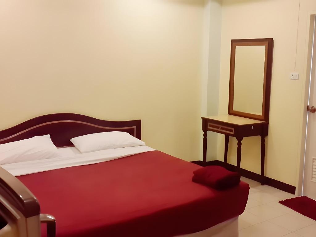 Parinyas ApartmentroomsEconomical Deluxe6