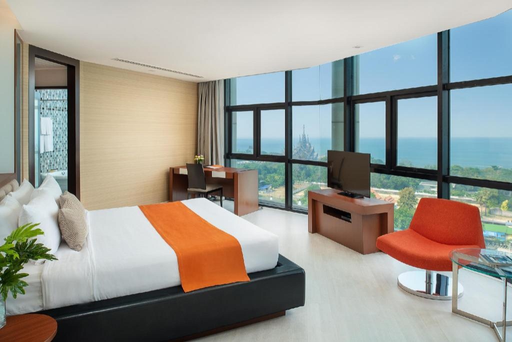 The Zign Hotelrooms2 Bedroom Extreme Oceanfront Suite Guestroom4