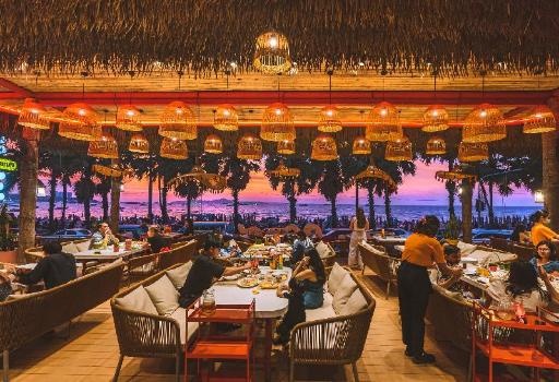 A One New Wing HoteldiningFood And Beverages9