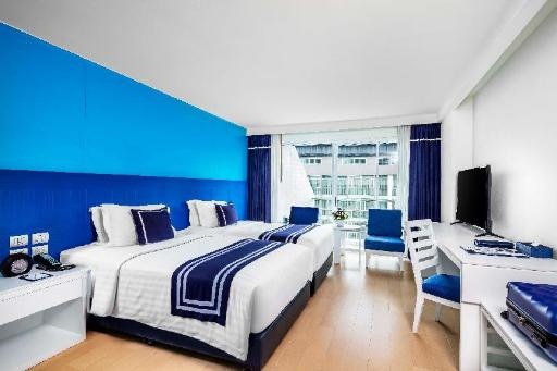 A One New Wing HotelroomsDeluxe Twin Room Bed3