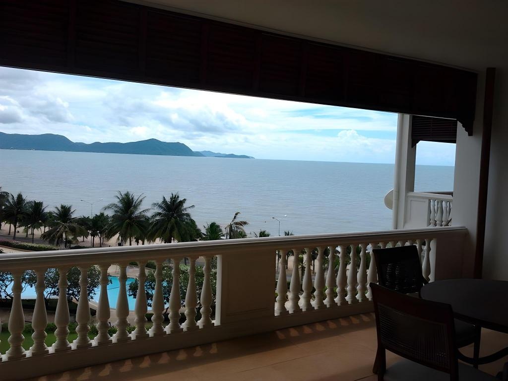 Baan Somprasong Condominium PattayapropertyviewsExterior View4
