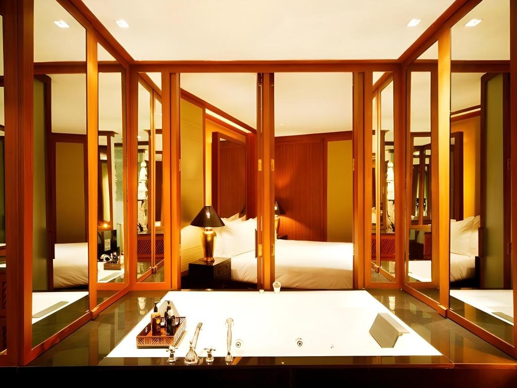 Baan Somprasong Condominium Pattayarooms3 Bedroom Beach Front3
