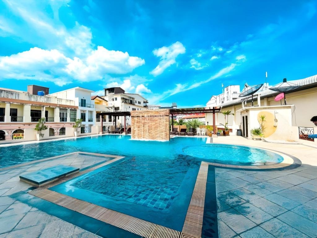 Eurasia Boutique HotelfacilitiesSwimming Pool4