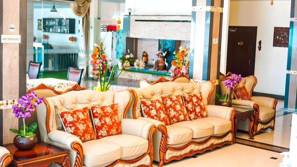 Eurasia Boutique HotelpropertyviewsLobby9