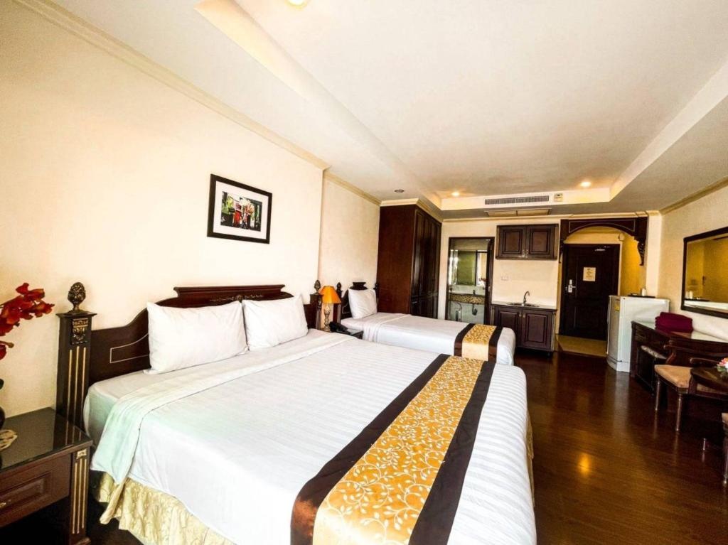 Eurasia Boutique HotelroomsSuperior Twin Room Bed1