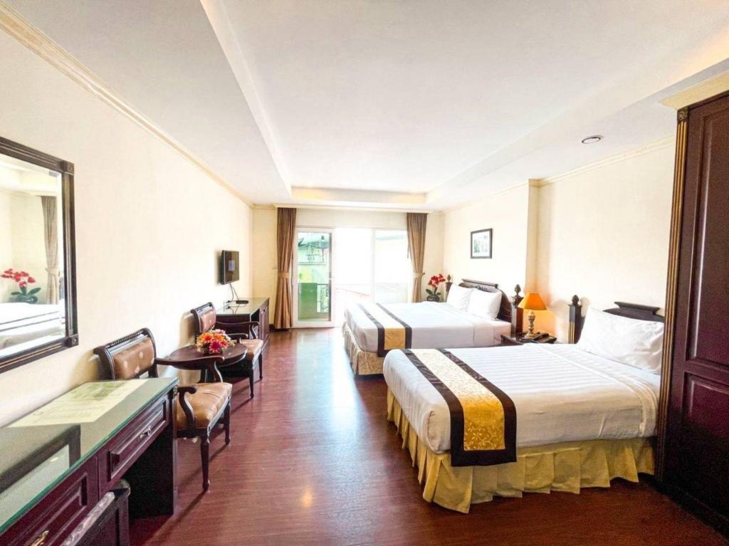 Eurasia Boutique HotelroomsSuperior Twin Room View3