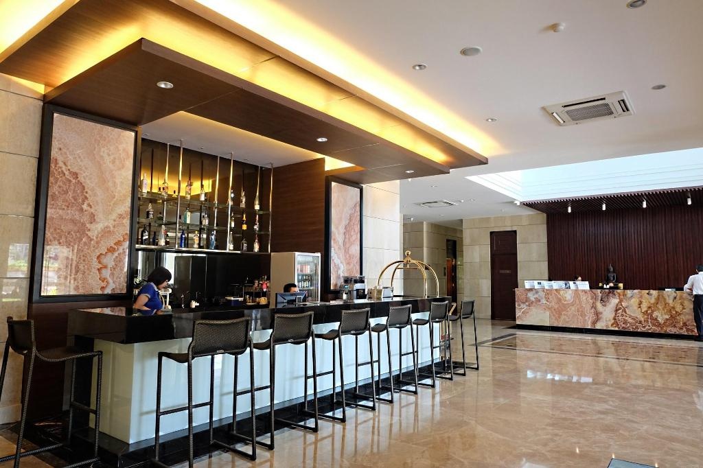 March HotelfacilitiesBar3