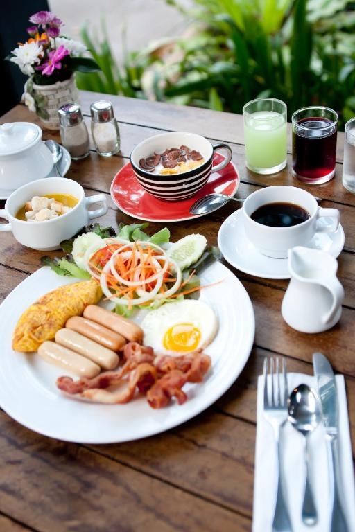 Sandalay Resort PattayadiningFood And Beverages8