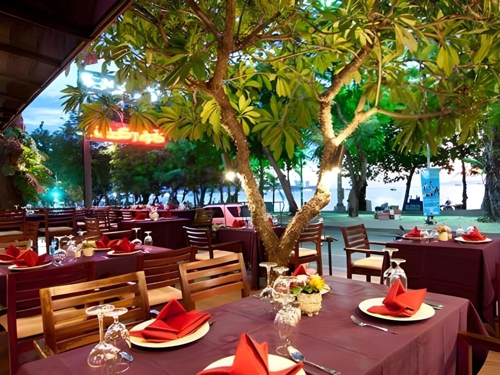 Sandalay Resort Pattayadiningdining Image 22