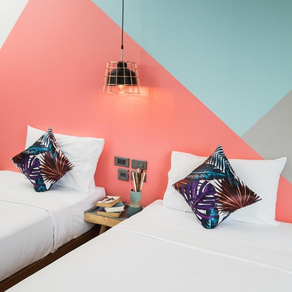 Sandalay Resort PattayaroomsSuperior Bed25