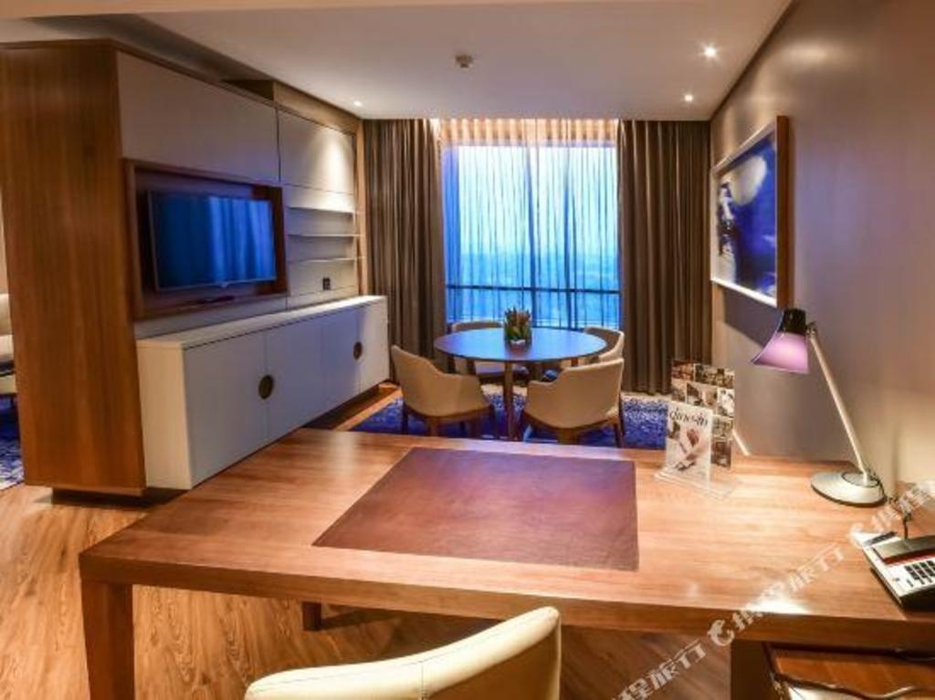 Hotel 2 Fevrier Lome  Rooms  Executive Suite 23