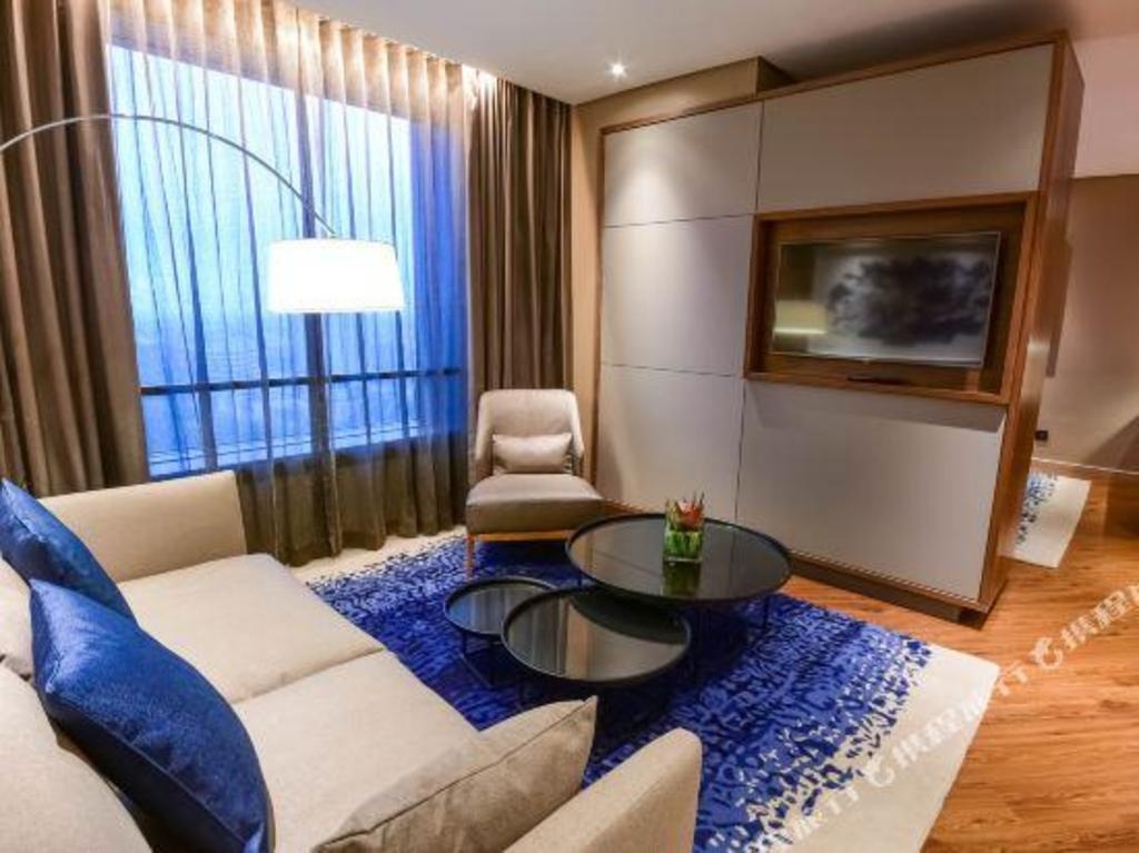Hotel 2 Fevrier Lome  Rooms  Executive Suite 30