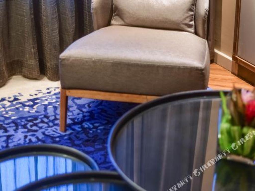 Hotel 2 Fevrier Lome  Rooms  Executive Suite 32