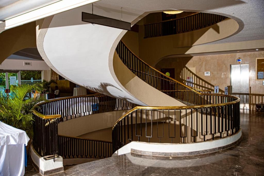 Hotel Sarakawa  Property Views  Lobby 6