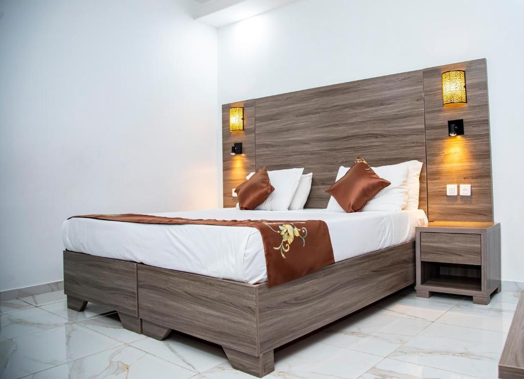 Hotel Sarakawa  Rooms  Standard Double Room With City View 12