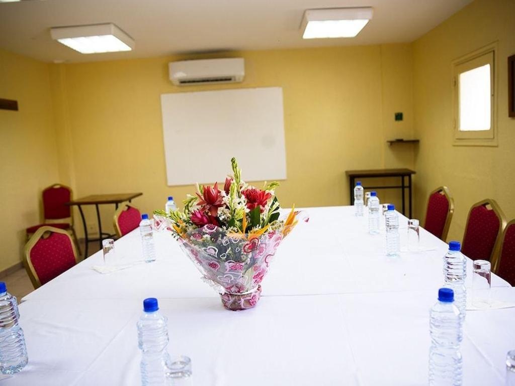 Hotel Ibis Lome Centre  Facilities  Facilities Image 5 5
