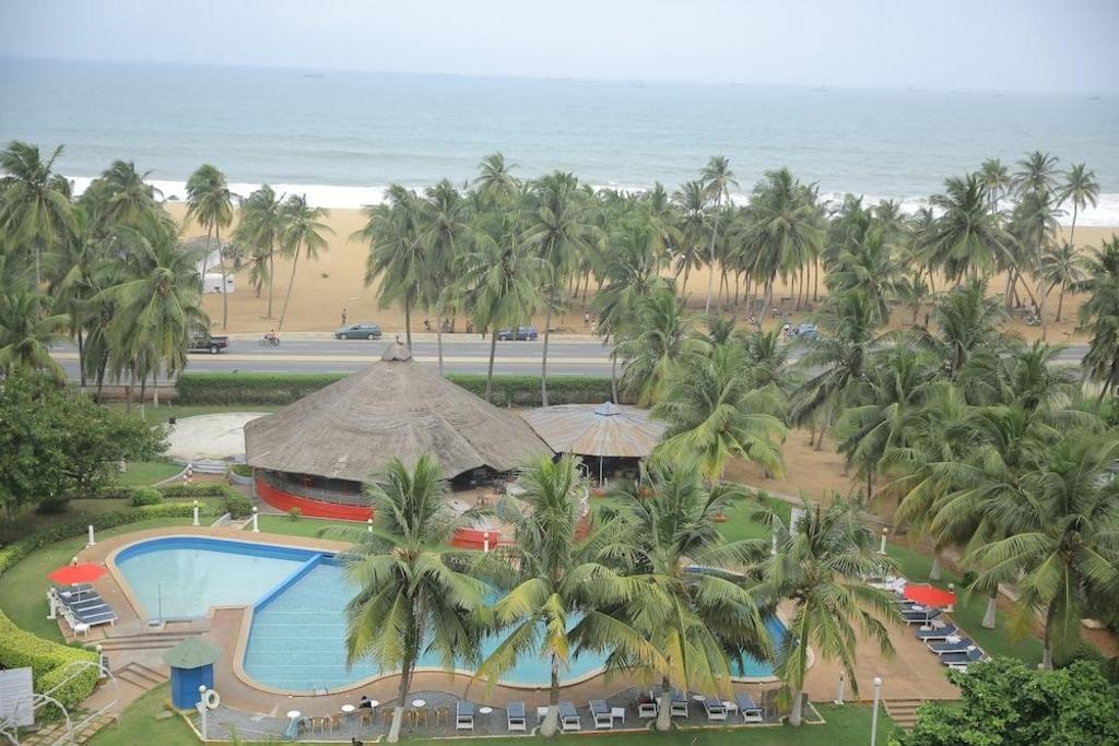 Hotel Ibis Lome Centre  Property Views  Property Views Image 2 2