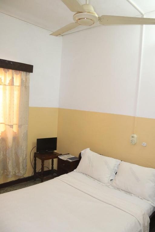 Hotel Aurore Lome  Rooms  Rooms Image 20 20