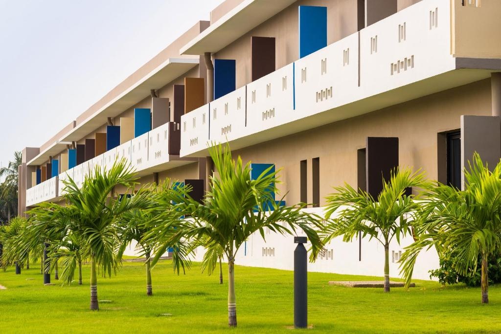ONOMO Hotel Lome  Facilities  Garden 19