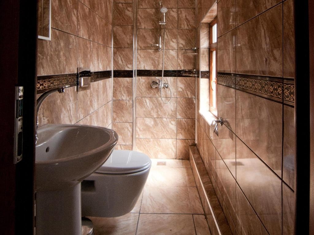 Istanbul Budget Hotel  Facilities  Bathroom 1