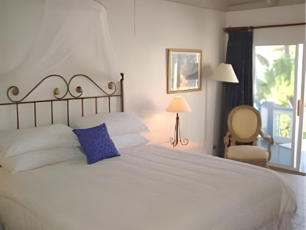 Sibonne Beach Hotel  Rooms  Guestroom 1