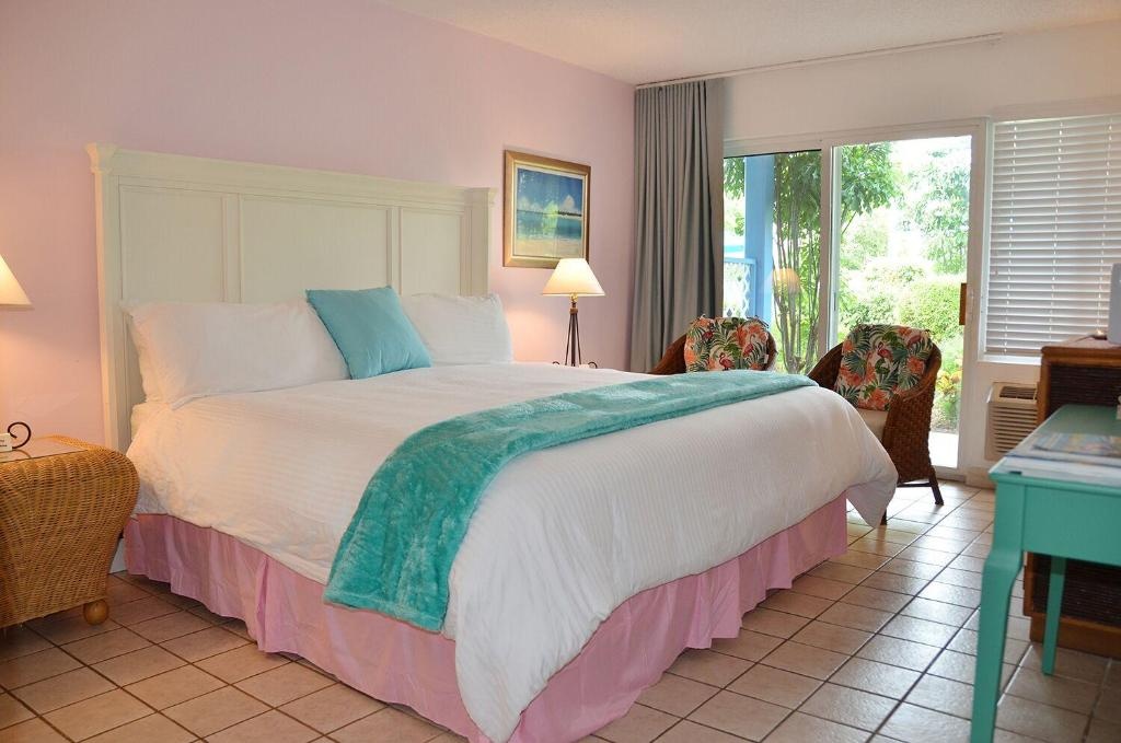 Sibonne Beach Hotel  Rooms  Rooms Image 2 2