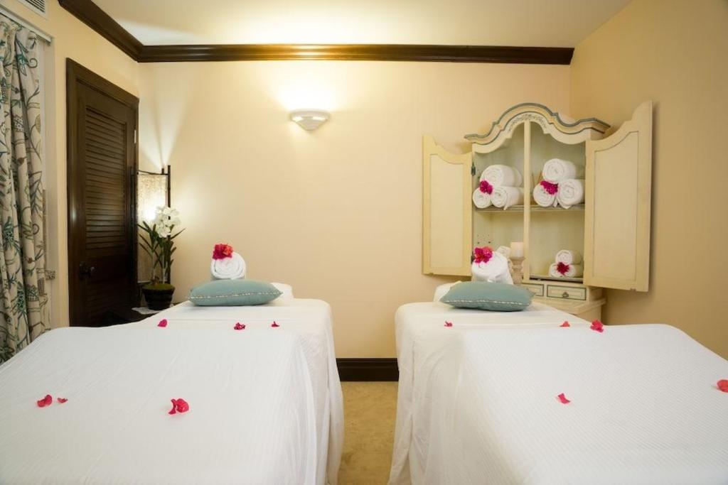 The Somerset On Grace Bay  Rooms  Rooms Image 18 18