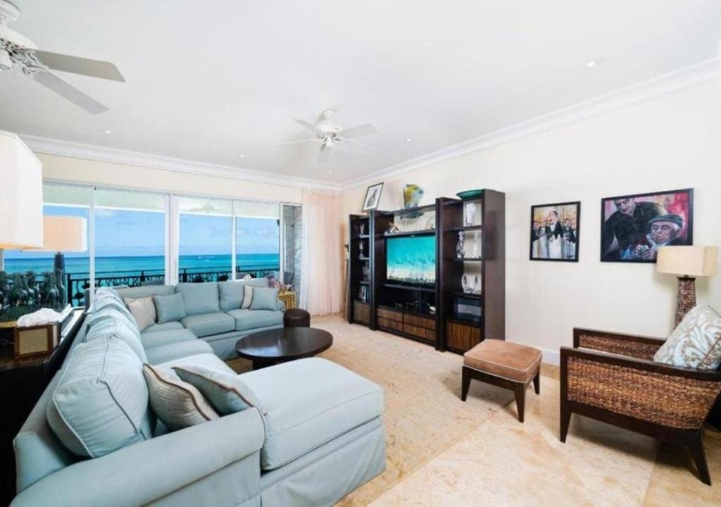The Regent Grand  Facilities  Attractions 15