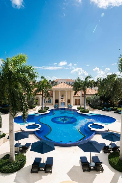 The Regent Grand  Facilities  Swimming Pool 11