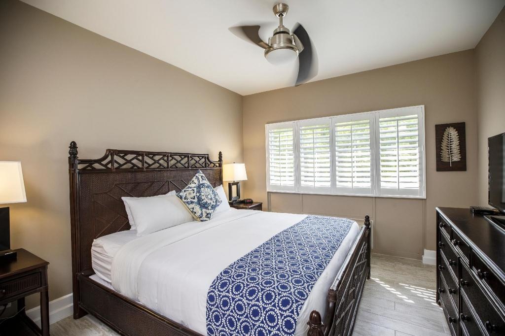 Ports Of Call Resort  Rooms  Executive One Bedroom Suite Bed 13