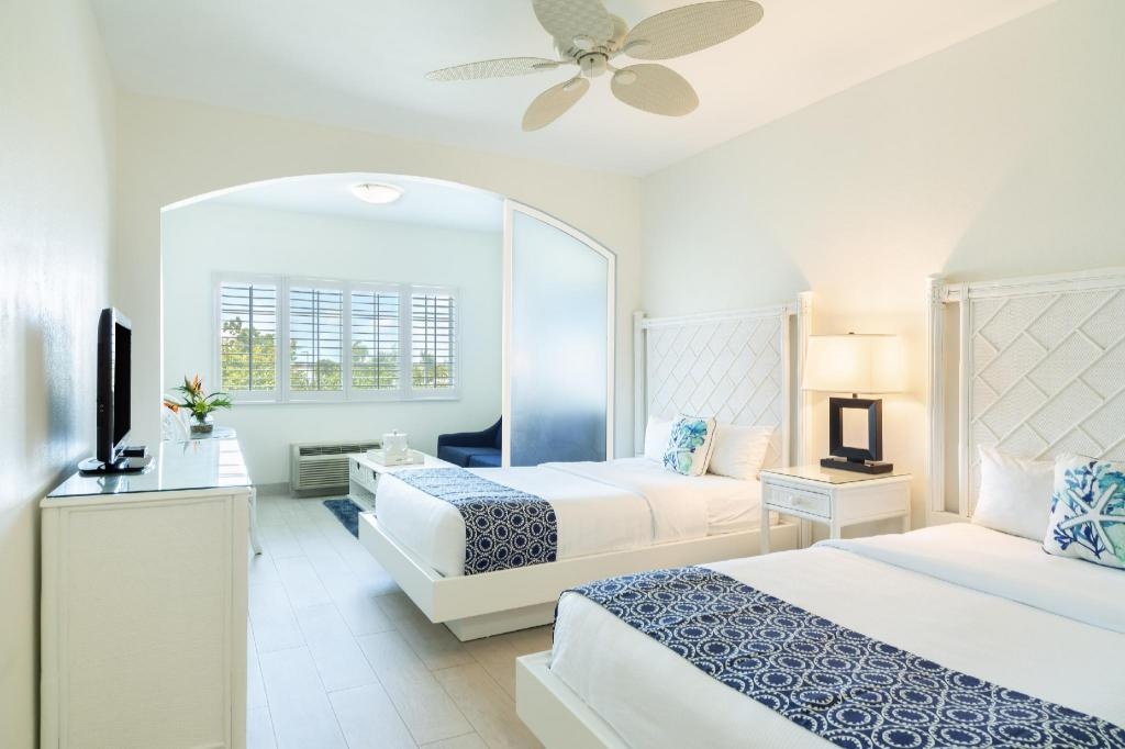 Ports Of Call Resort  Rooms  Standard Plus Double Room With Balcony Guestroom 14