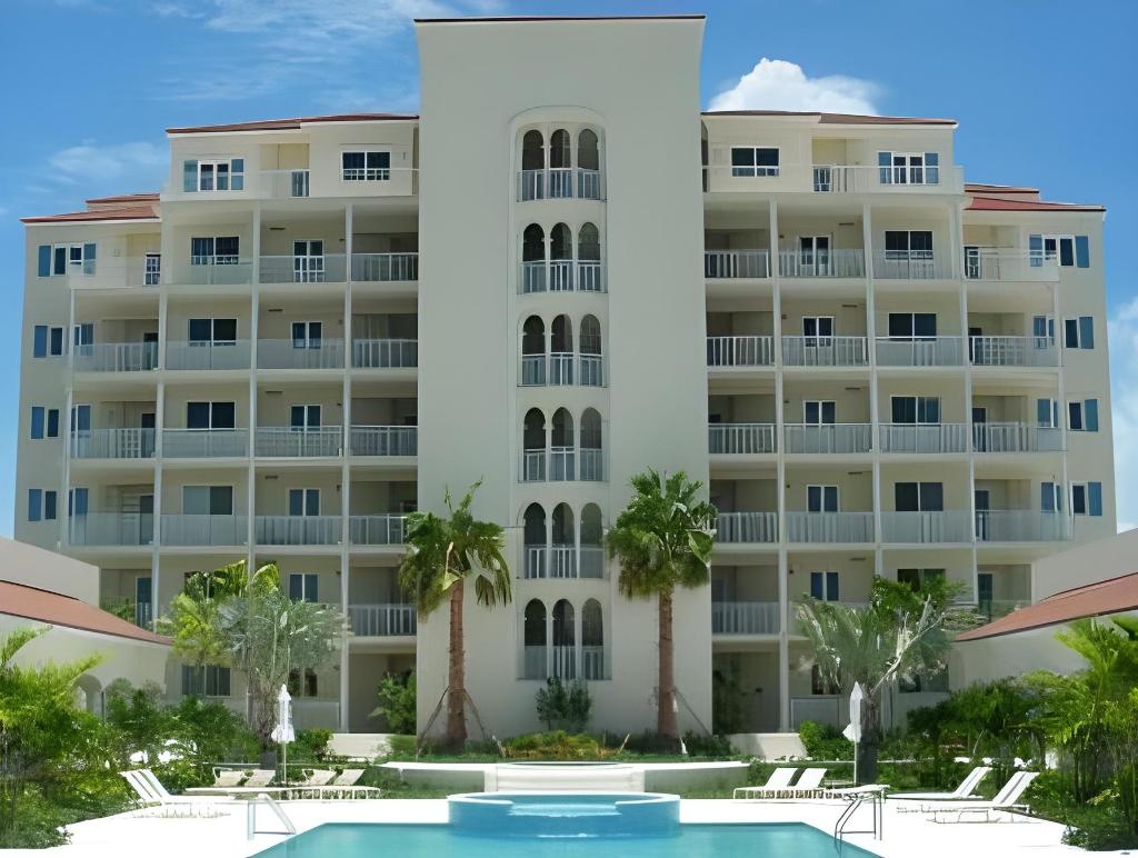 The Venetian On Grace Bay  Property Views  Exterior View 1