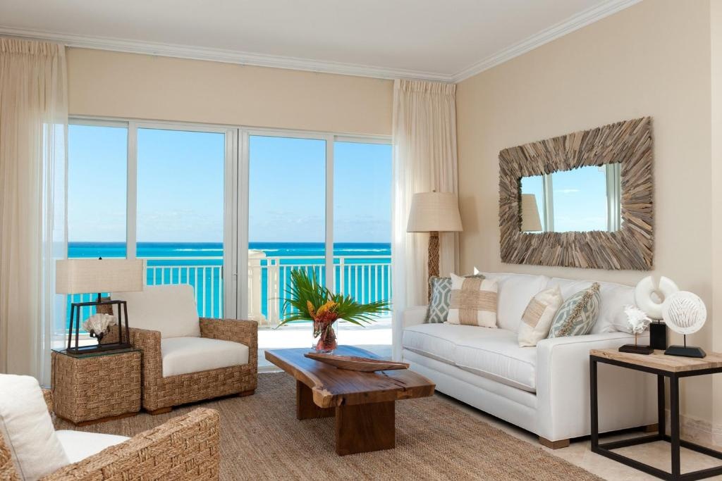 The Venetian On Grace Bay  Rooms  One Bedroom Suite With Ocean Front 2