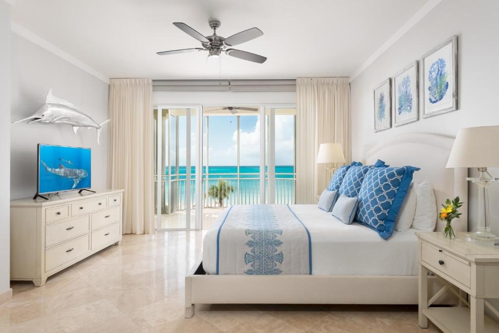 The Venetian On Grace Bay  Rooms  Three Bedroom Suite Ocean Front 6