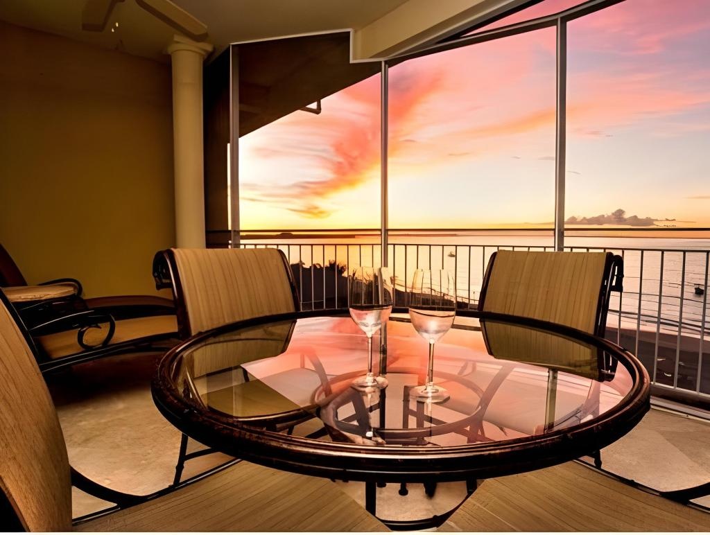 The Tuscany On Grace Bay  Facilities  Balconyterrace 15