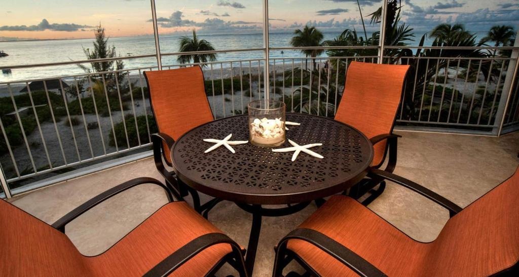 The Tuscany On Grace Bay  Facilities  Balconyterrace 18